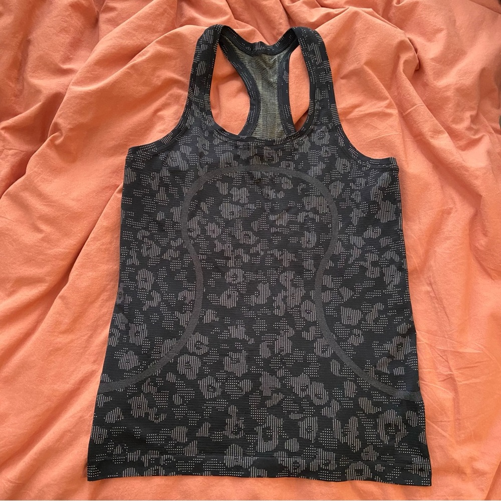 COPY - Lululemon ‘Swiftly’ tank